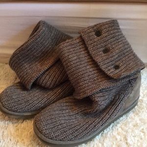 Knit Uggs